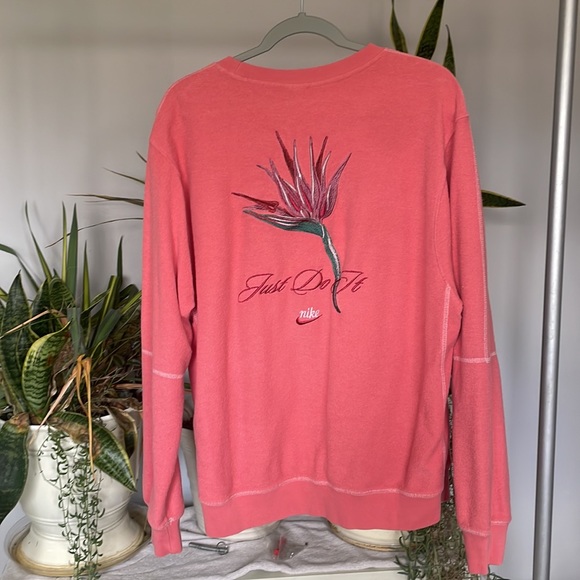 Men’s Nike crew neck salmon pink size L - Picture 2 of 2